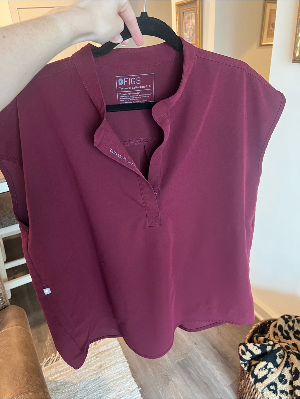 FIGS Women's Wine-Colored Mock Neck Tunic Top and Jogger Pants Size Large
